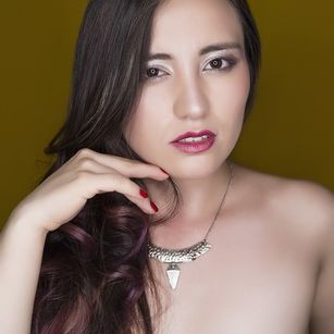 Model - MarieWanna NORA