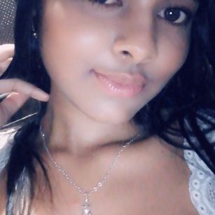 Model - Dulce squirt