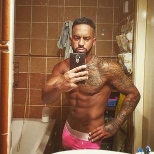 Model - StarGuyzz sexy