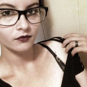 Model - Wendy Elm HairyPits