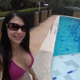 Model - Karol Meyer LOVENSE