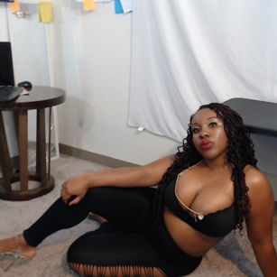 Model - Vanityizsexy stockings