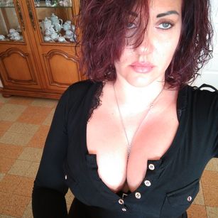 Model - pinkandpurple ass