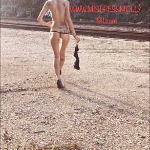 Model - mistressmolly1911 Domme
