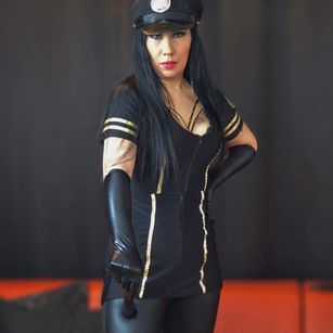 Model - AsteraBlack dominante