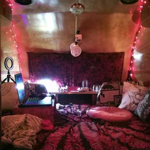 Model - Amalie Star dildo