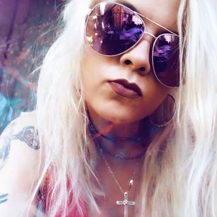 Model - Texan Perfection Blonde