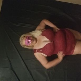 Model - Sexy Sara mask