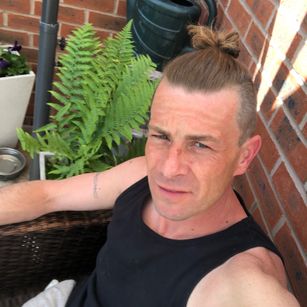 Model - poppersNsmash play