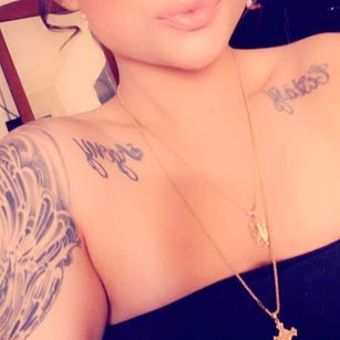 Model - Layla Moore brunette