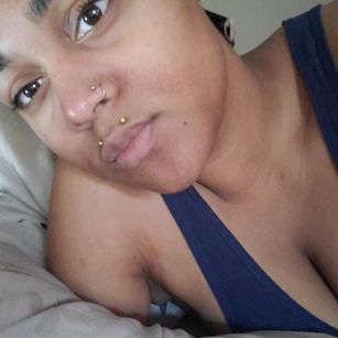 Model - Darling Bean bubbly