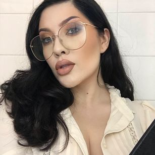 Model - missvampyr femdom