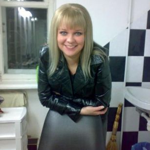 Model - Kamilla boobs