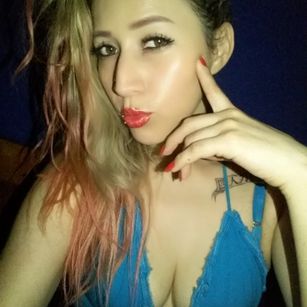 Model - Susan Heel sexyfeet