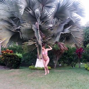 Model - Susan Heel blowjobs