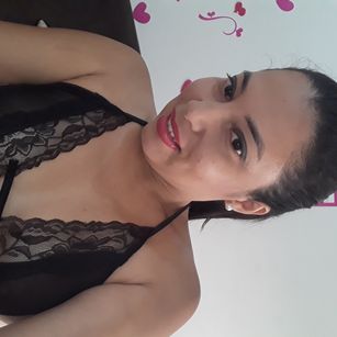 Model - Katya-traviesa natural