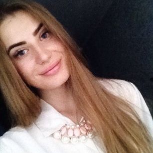 Model - EmmyCrystal 1