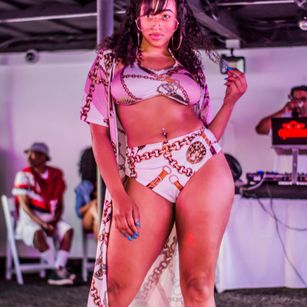 Model - Cristina milf