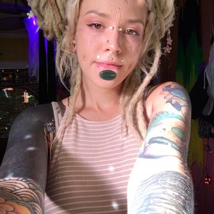 Model - Christina submissive