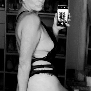 Model - Kiwi Fox Blonde