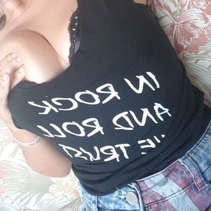 Model - Vivian Dash ANAL QUEEN toy