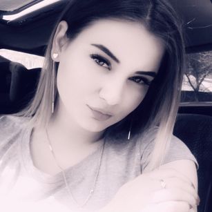 Model - Mary redpassion