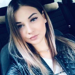 Model - Mary Goodgirl