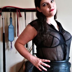 Model - LadyShibari feminization