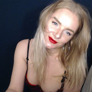 Model - Sophie imaginative