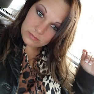 Model - Leaydrah Marie Blonde