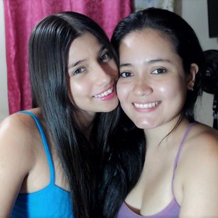 Model - valery and emily dildo