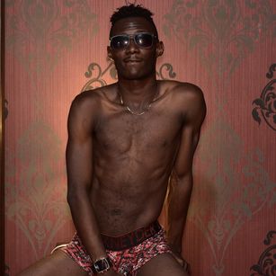 Model - hancock_19inch ass