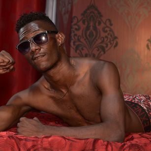 Model - hancock_19inch ripped