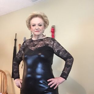 Model - Mistress Claire mature