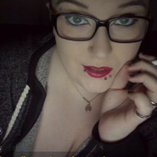 Model - Corii Siren findom