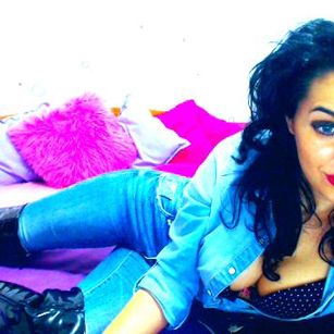 Model - YouFetishDream squirt