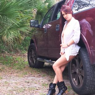 Model - Paris Ontario 3