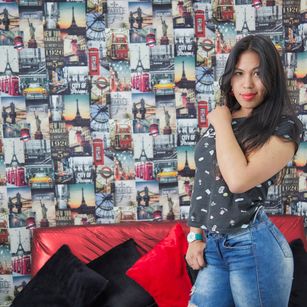 Model - Mariana Williams blowjob