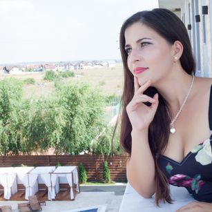 Model - AndreeaReed switch