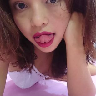 Model - Petit Lina joi