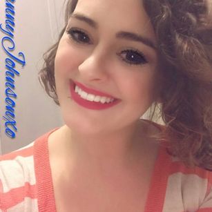 Model - DannyJohnsonxo curvy