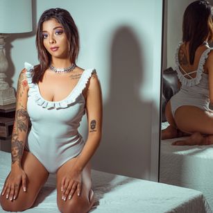 Model - Ashley Sanders feet