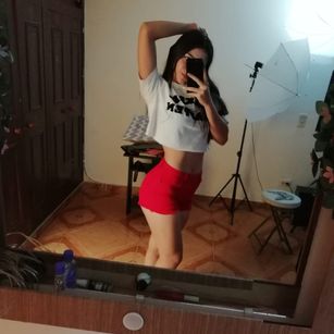 Model - little lucy bigass