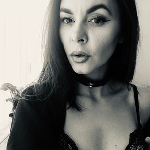 Model - BlackQueen69 femdom