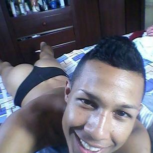 Model - YOUNG_HUGUECOCK 1