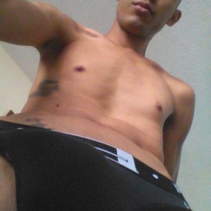 Model - YOUNG_HUGUECOCK 3