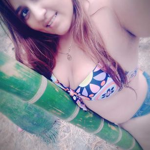 Model - JOHANNA bigboobs