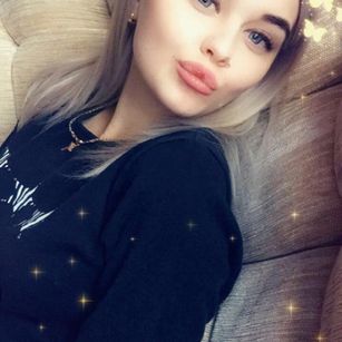 Model - Sofi Passion feet