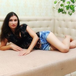 Model - Bella_Wow dildo