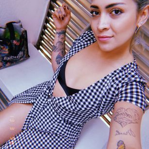 Model - Violeth beautifull